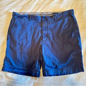 Cremieux Men's Shorts Size 42 Blue